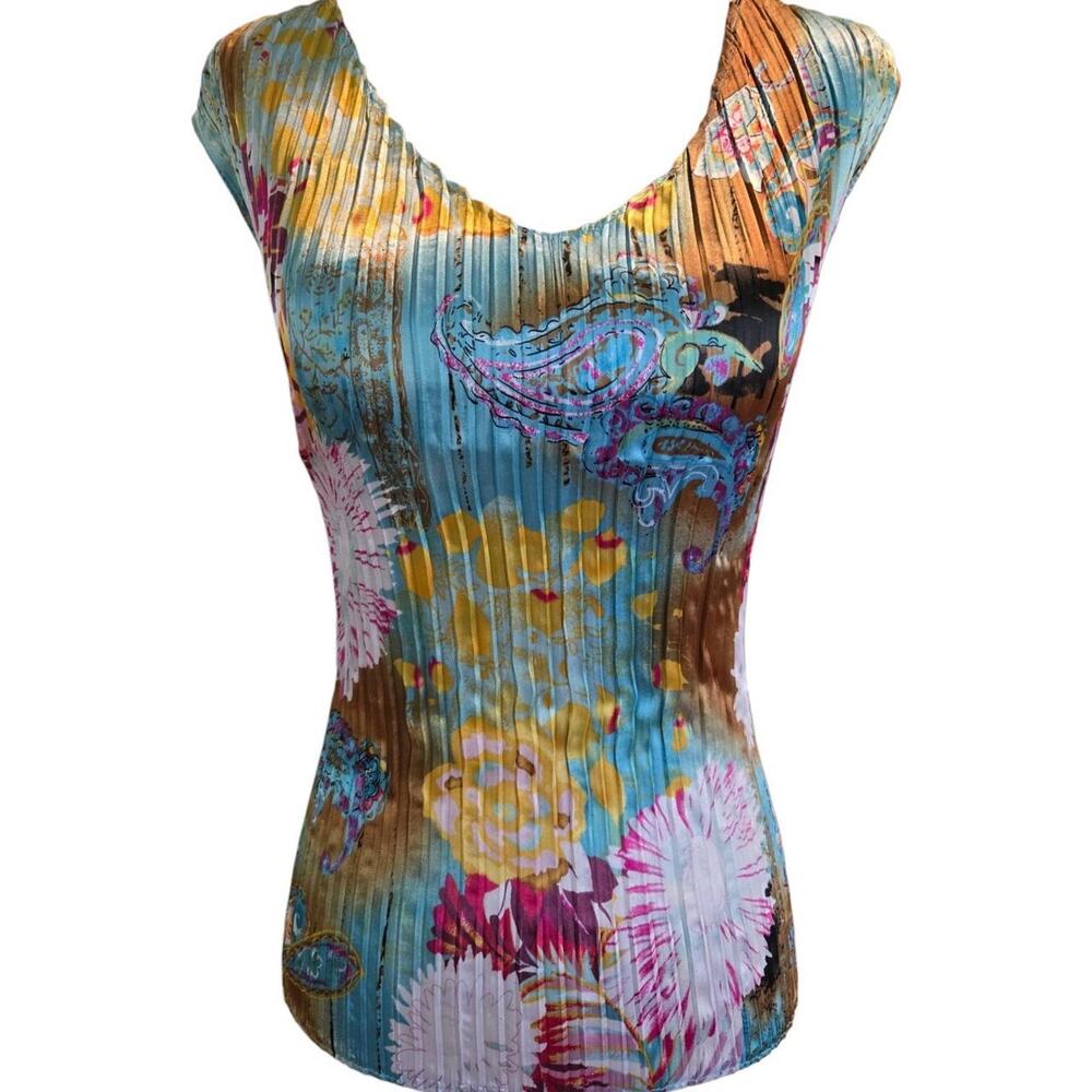 Vibey y2k crinkle top with